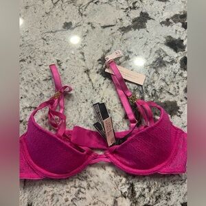 Victoria’s Secret Hot Pink Jacquard Underwire Bra XS Gold Logo Hardware NWT